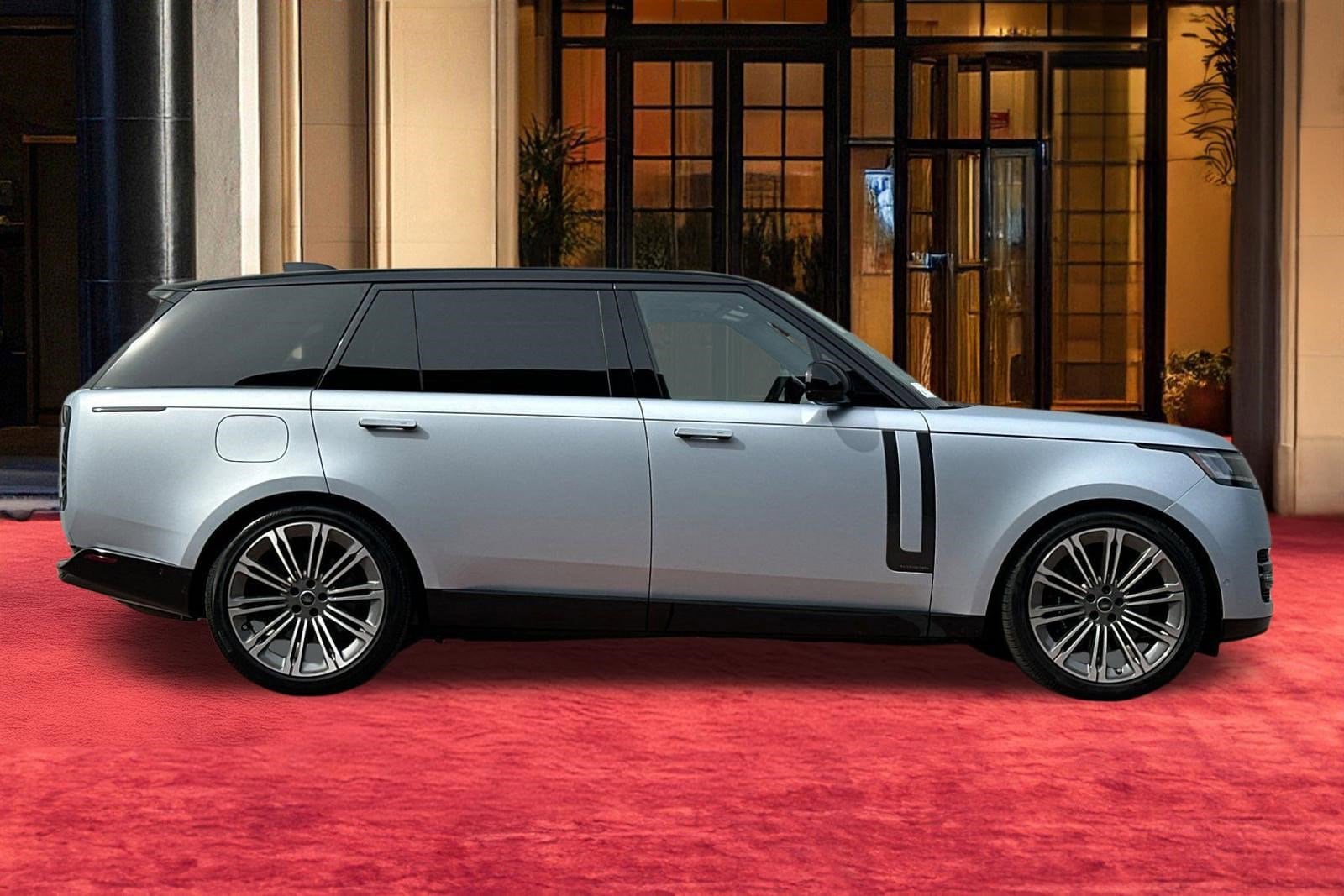 2025 Land Rover Range Rover Autobiography photo 6