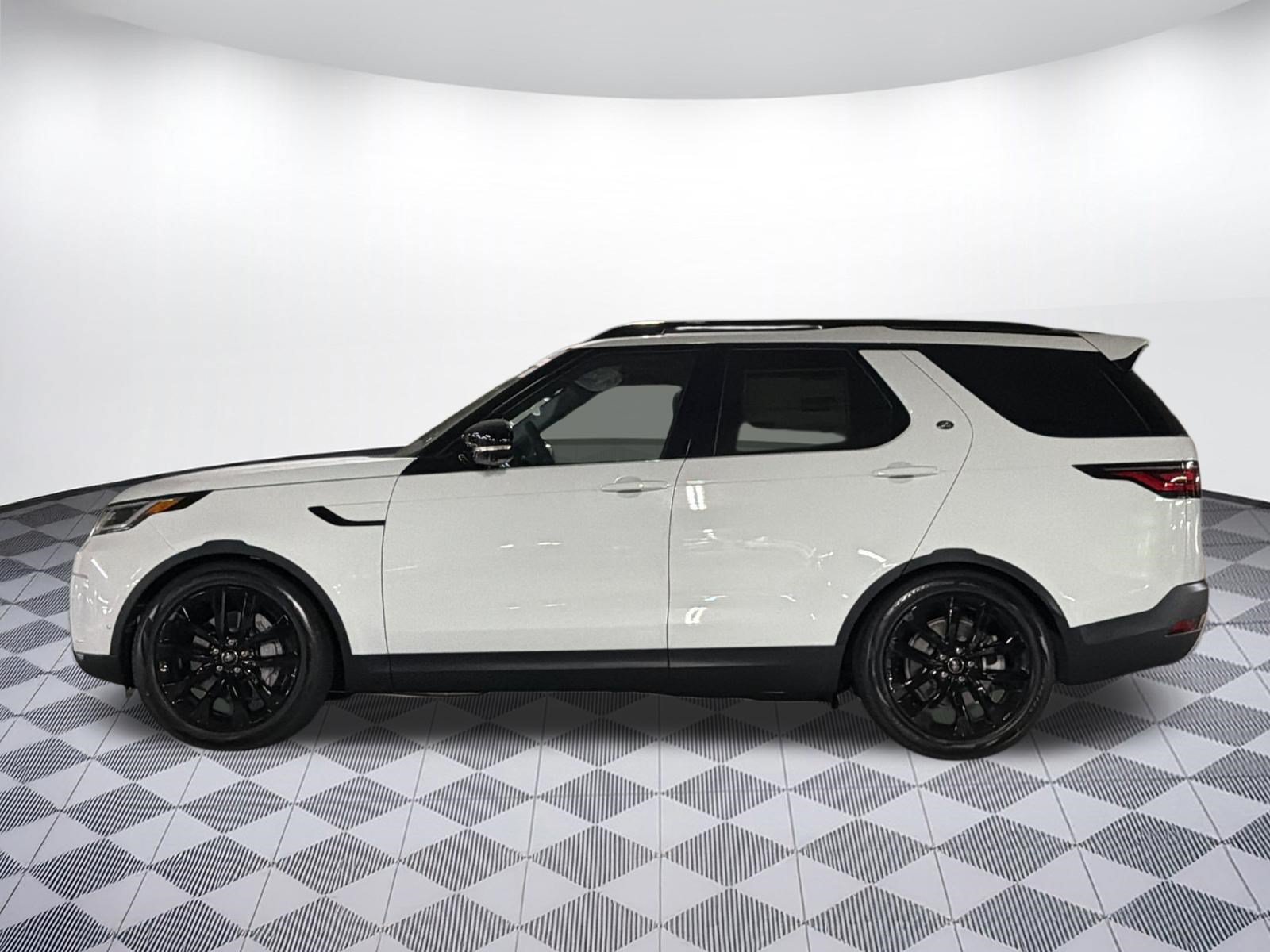 2026 Land Rover Discovery S SUV