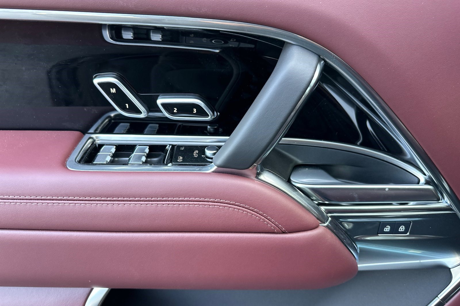 2026 Land Rover Range Rover Autobiography - Photo 14