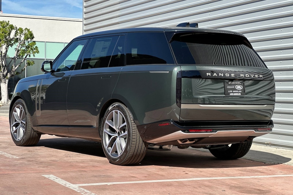 New 2026 Land Rover Range Rover P530 SE 7 Seat SUV