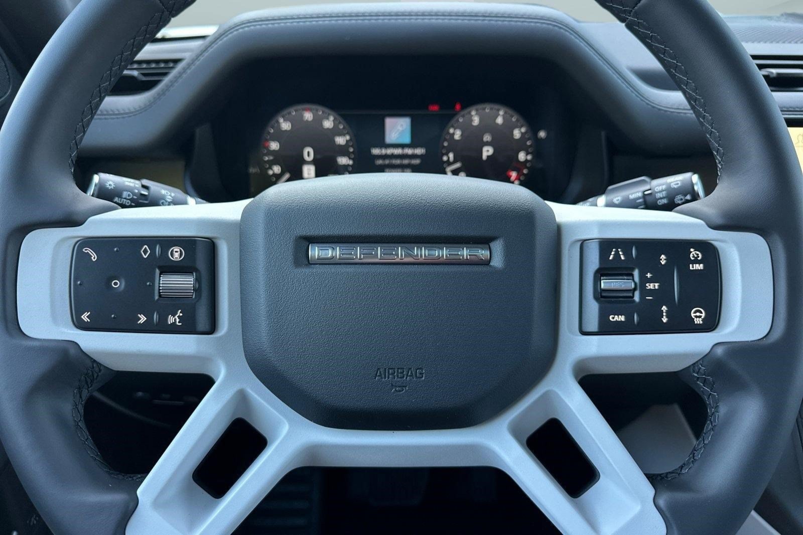 2026 Land Rover Defender X-Dynamic SE - Photo 10