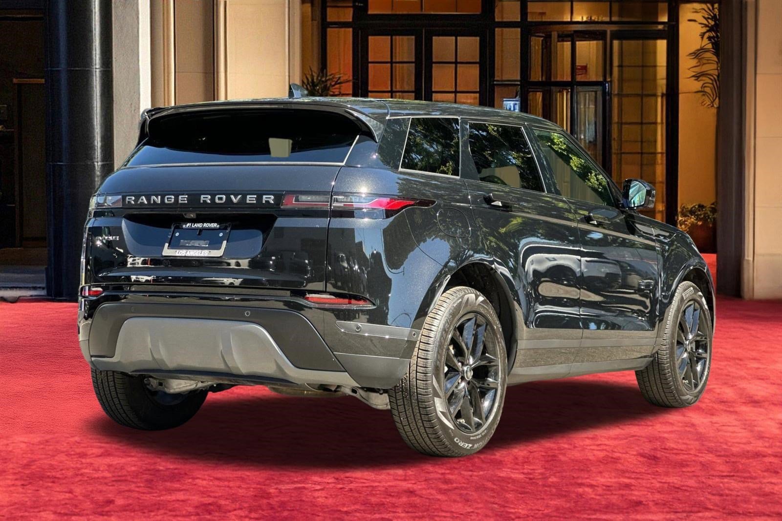 2026 Land Rover Range Rover Evoque Core S photo 3