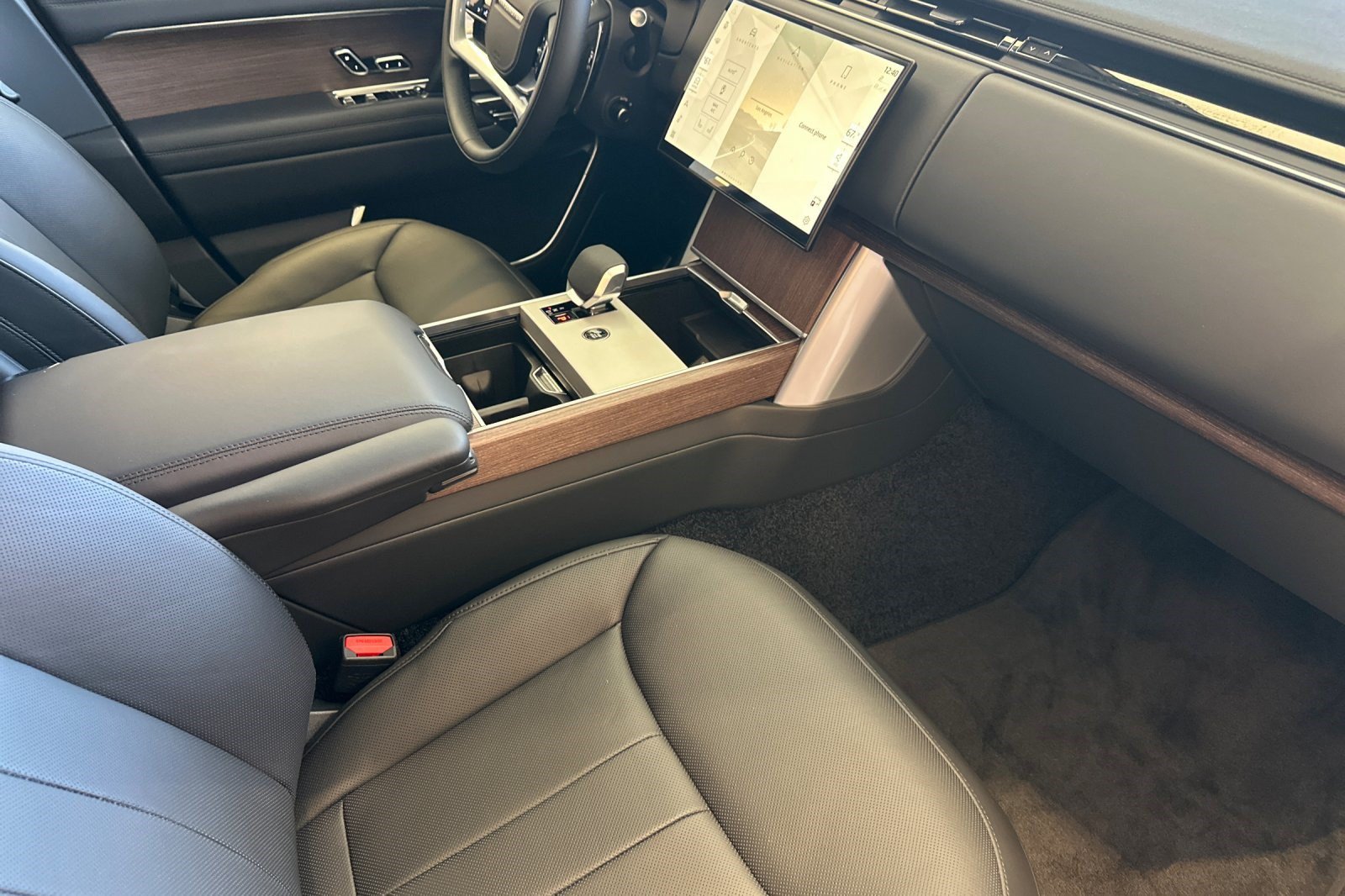 2026 Land Rover Range Rover SE - Photo 26