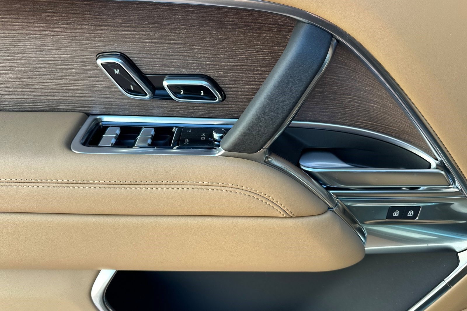 2026 Land Rover Range Rover SE - Photo 13