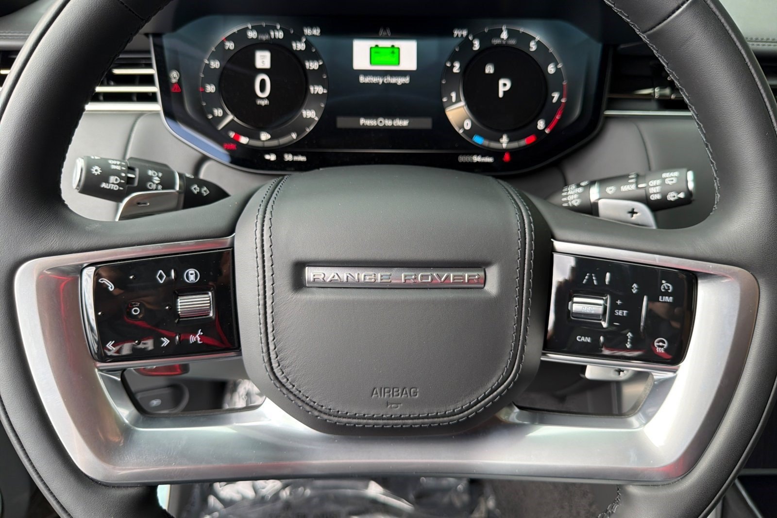 2026 Land Rover Range Rover SV - Photo 11