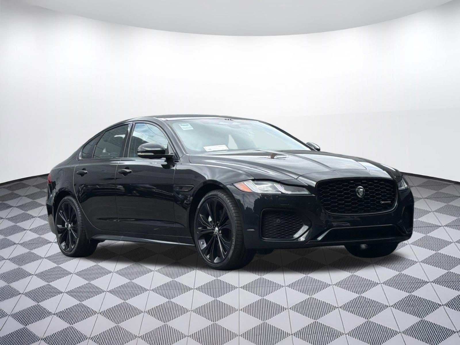 XF R-Dynamic SE Sedan