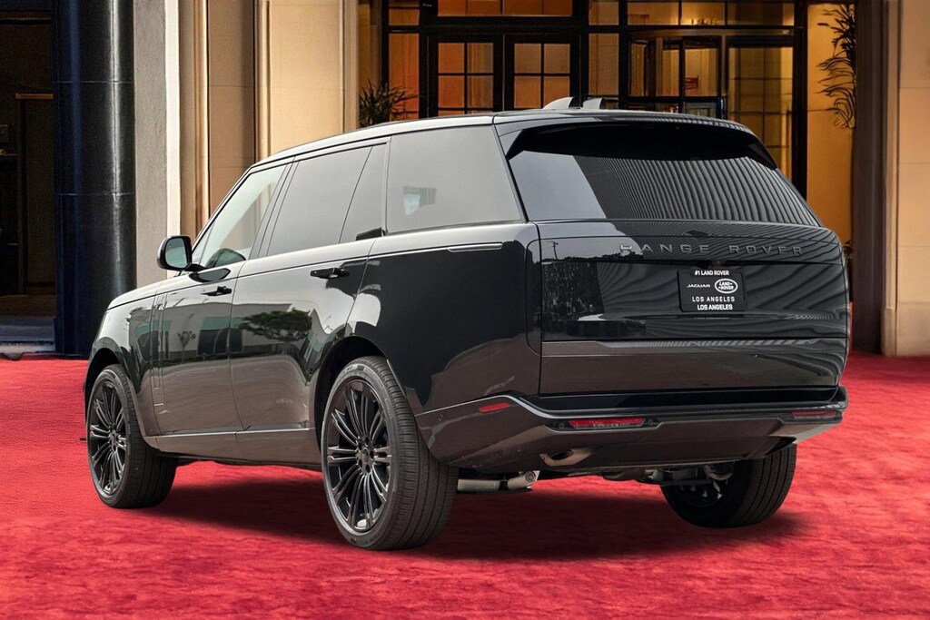 New 2026 Land Rover Range Rover SE P400 SE LWB 7 Seat