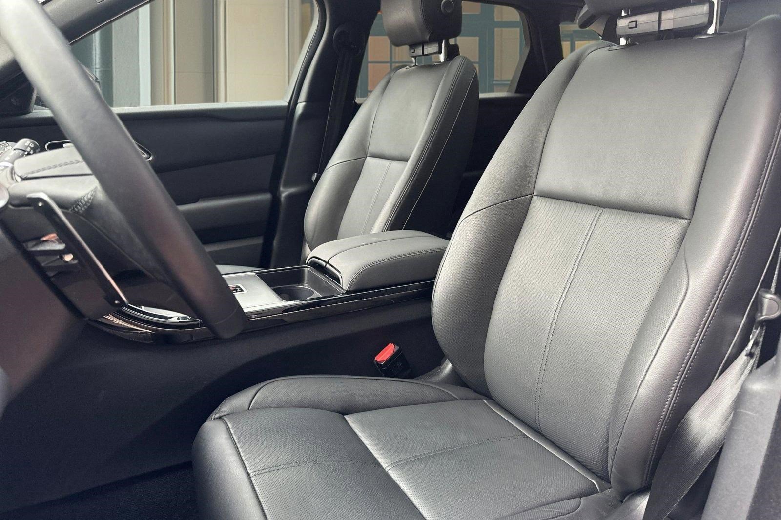 2026 Land Rover Range Rover Velar S photo 4