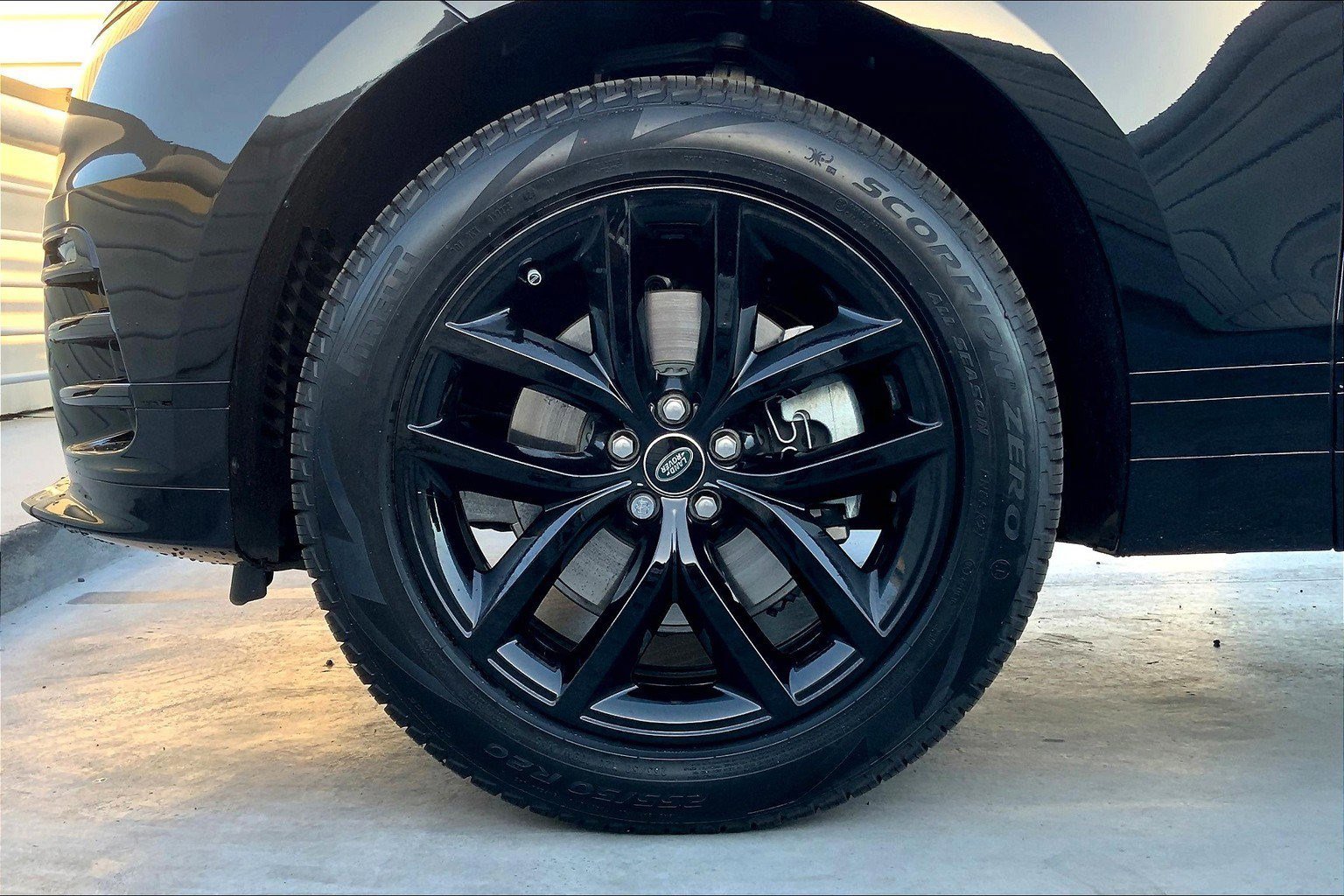 2025 Land Rover Range Rover Velar Dynamic SE - Photo 9