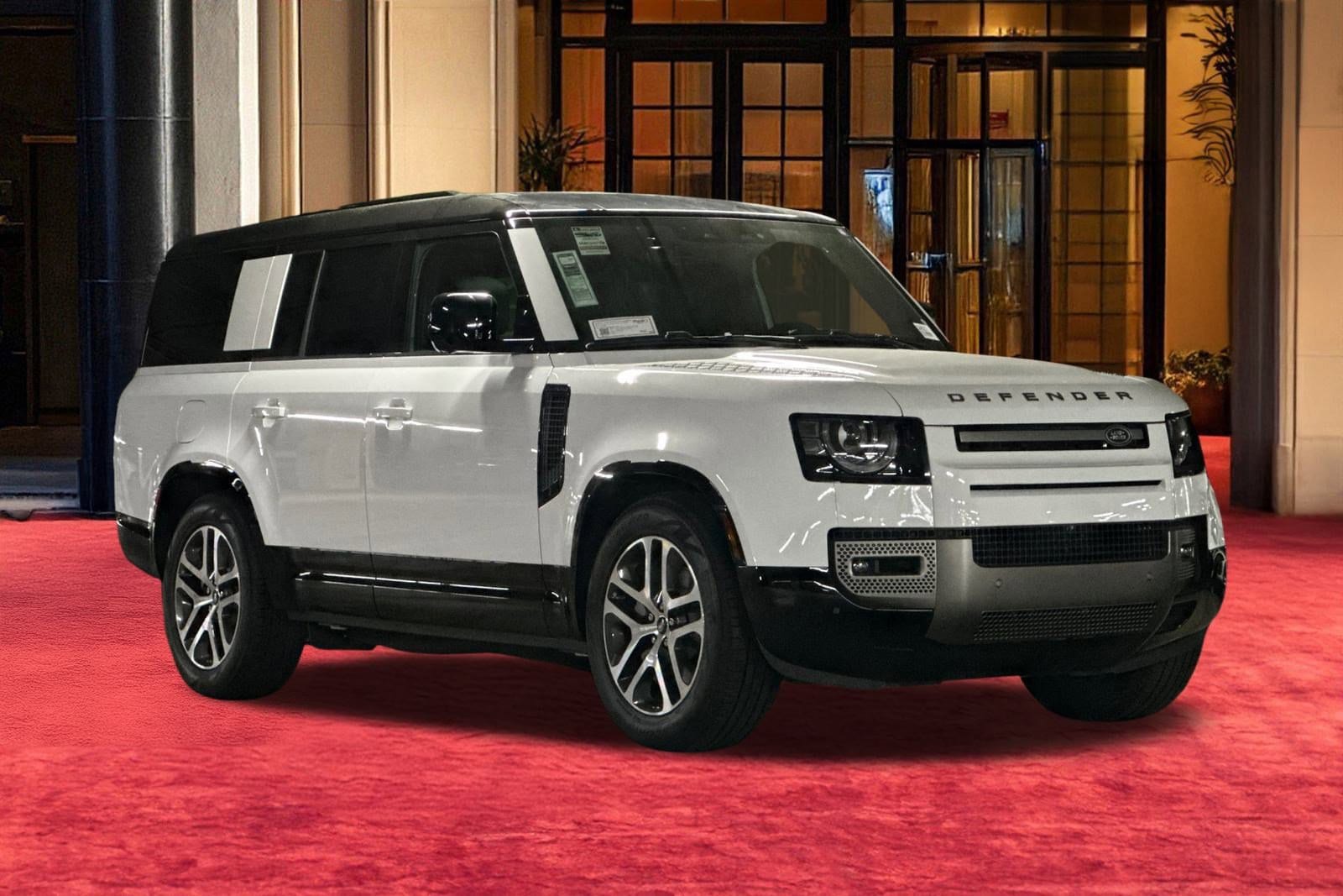 2025 Land Rover Defender X-Dynamic SE - Photo 8