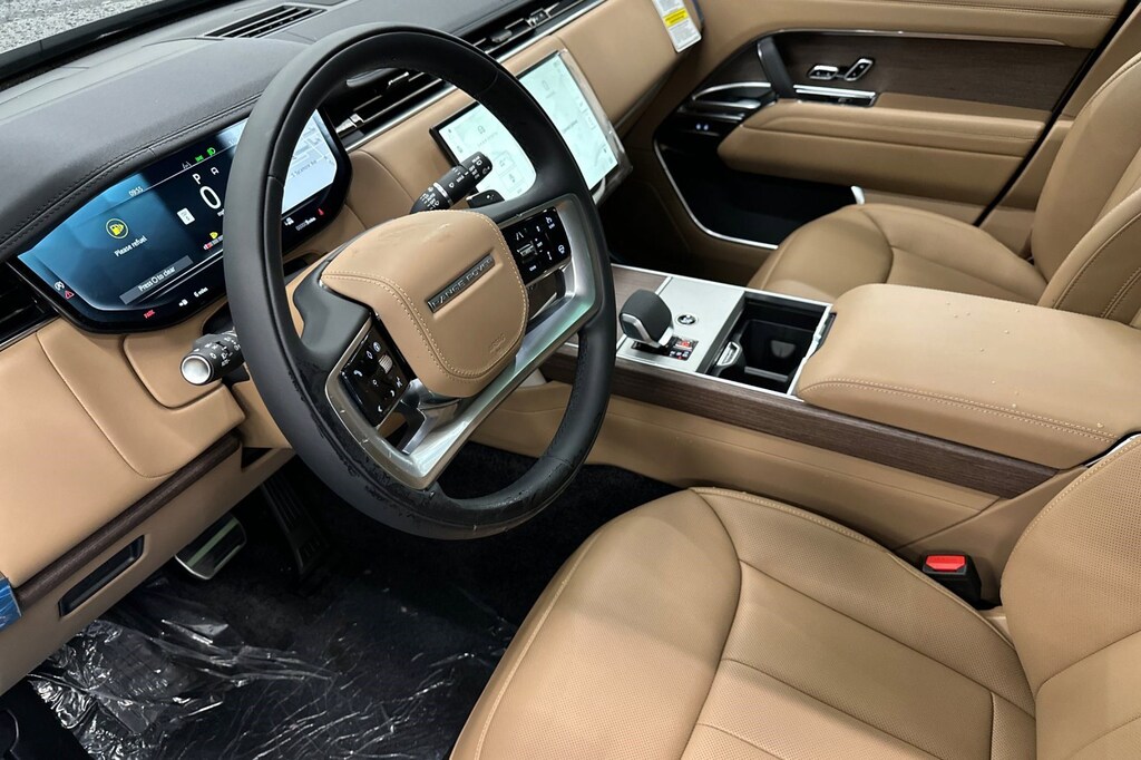 New 2026 Land Rover Range Rover P400 SE 7 Seat SUV