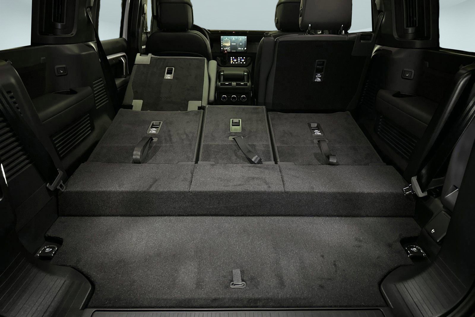 2025 Land Rover Defender X-Dynamic SE - Photo 30