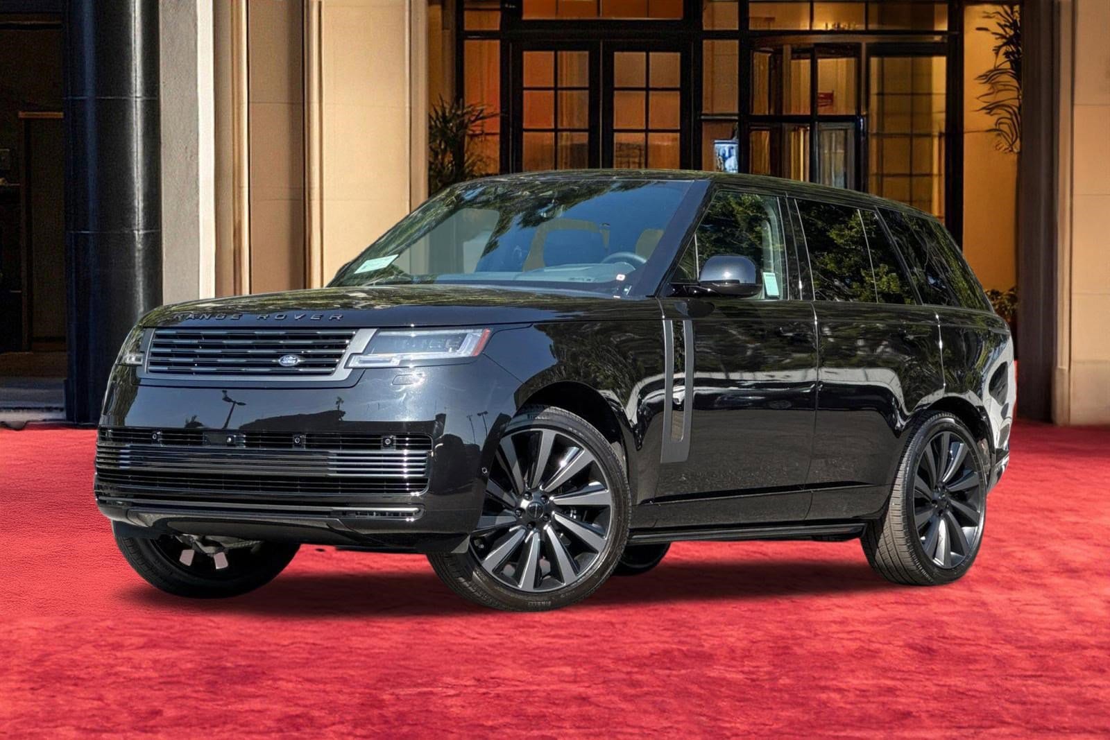 2026 Land Rover Range Rover 4.4 SV SWB's photo