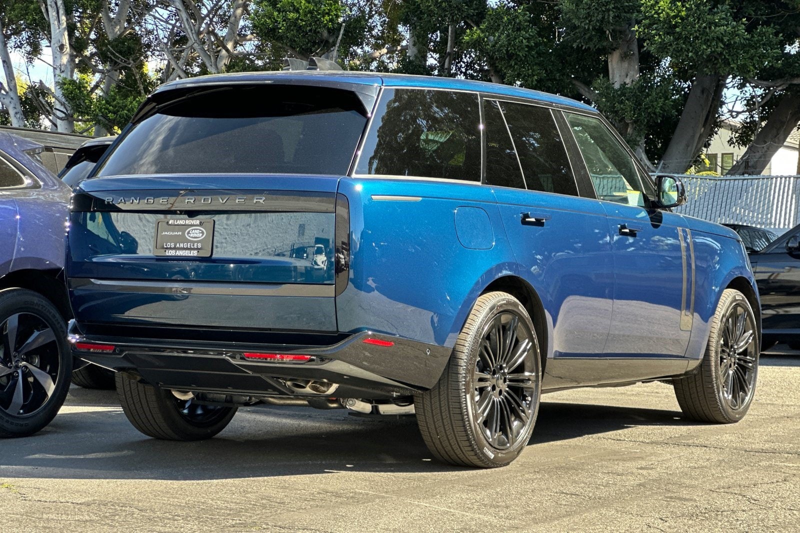 2026 Land Rover Range Rover SE - Photo 9