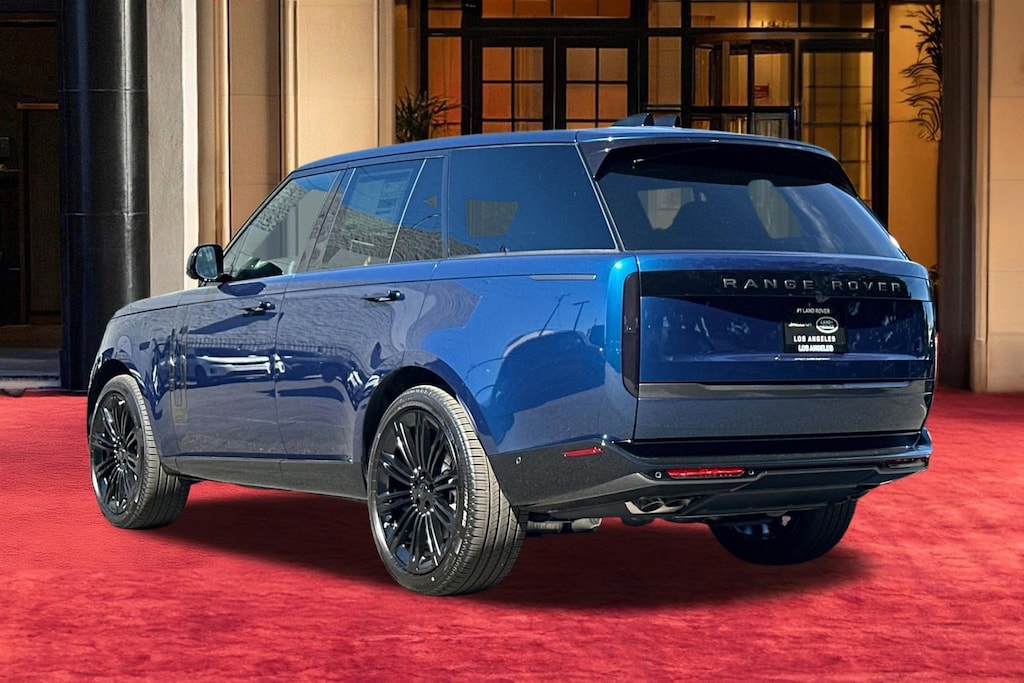 New 2026 Land Rover Range Rover P530 SE SUV