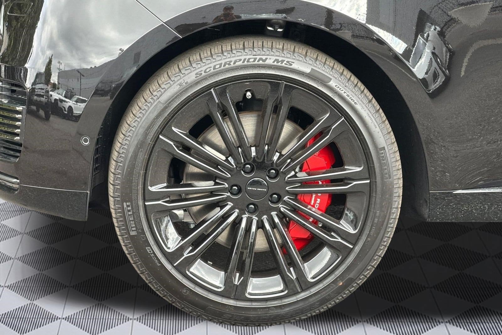 2026 Land Rover Range Rover SV - Photo 13