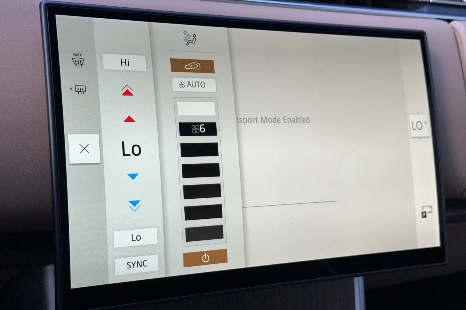 2026 Land Rover Range Rover SE - Photo 18