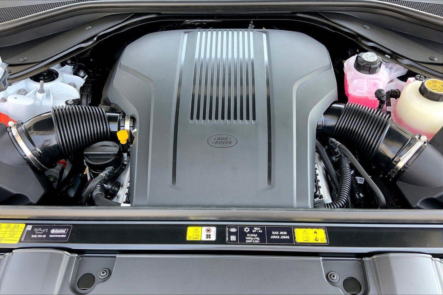 2025 Land Rover Range Rover SE - Photo 13
