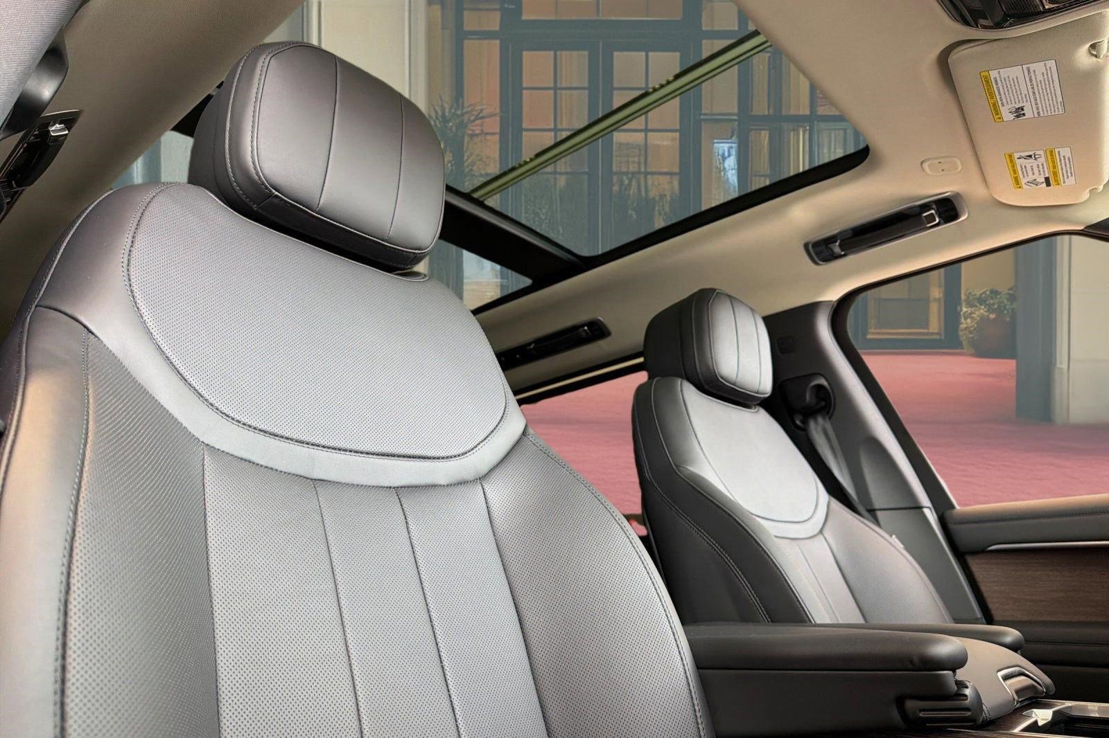 2025 Land Rover Range Rover SE - Photo 25
