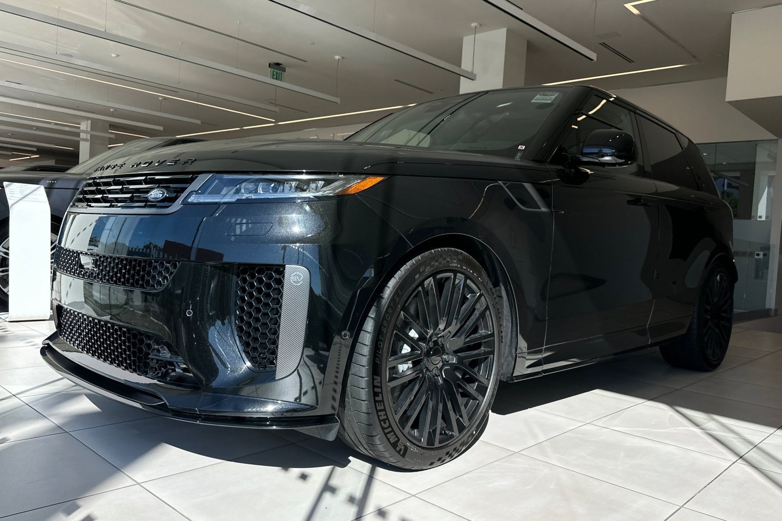 Land Rover Range Rover Sport SV Carbon