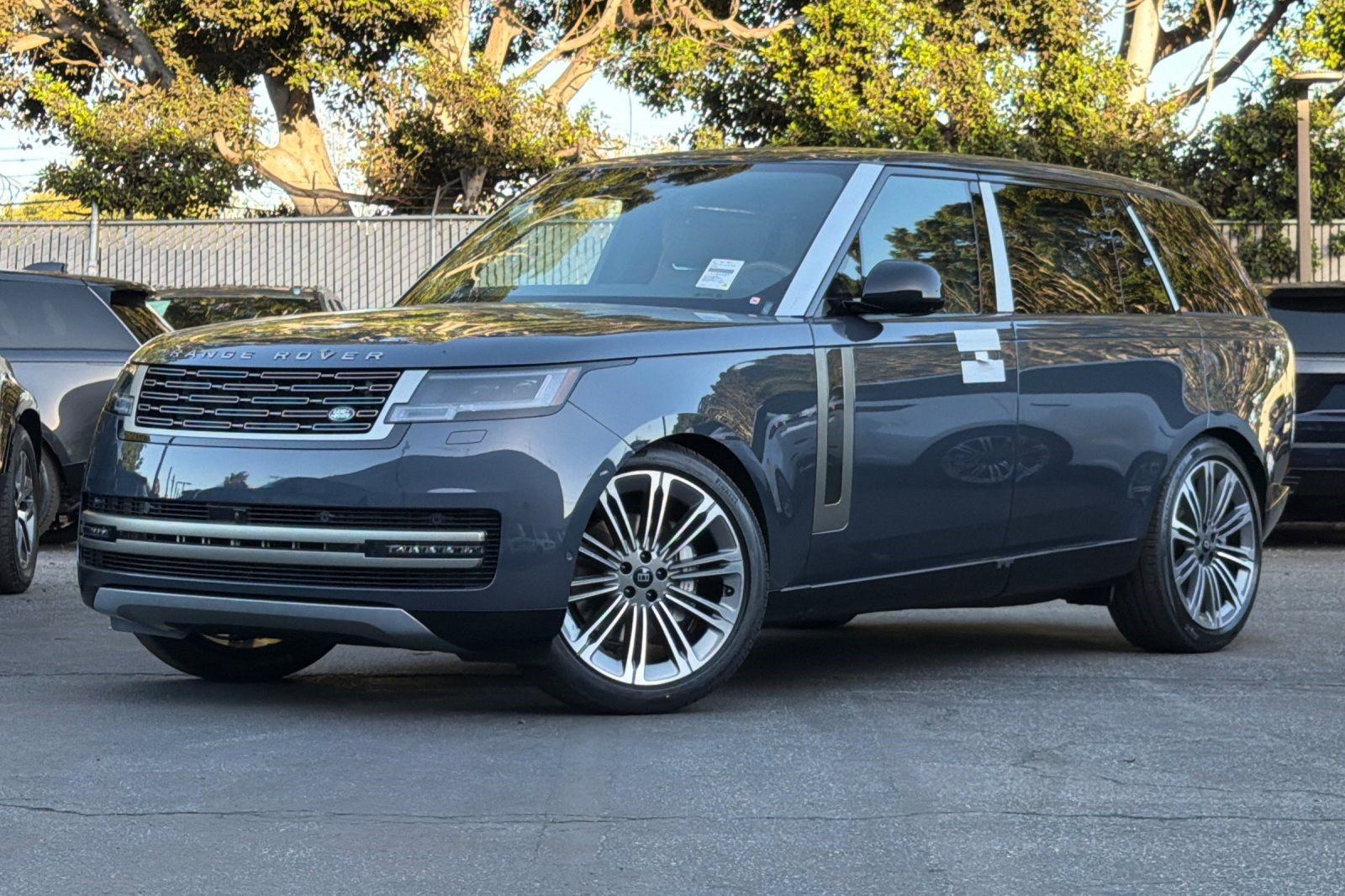  Land Rover Range Rover SE LWB7 P400