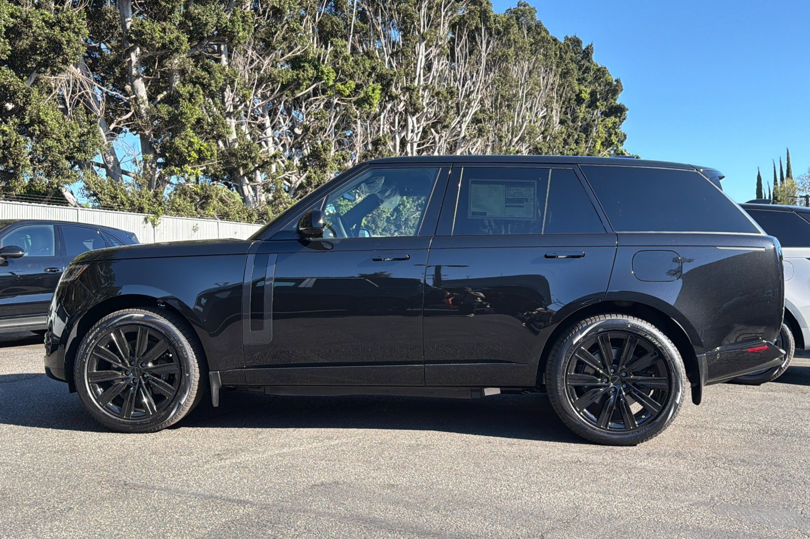 2026 Land Rover Range Rover SE SUV