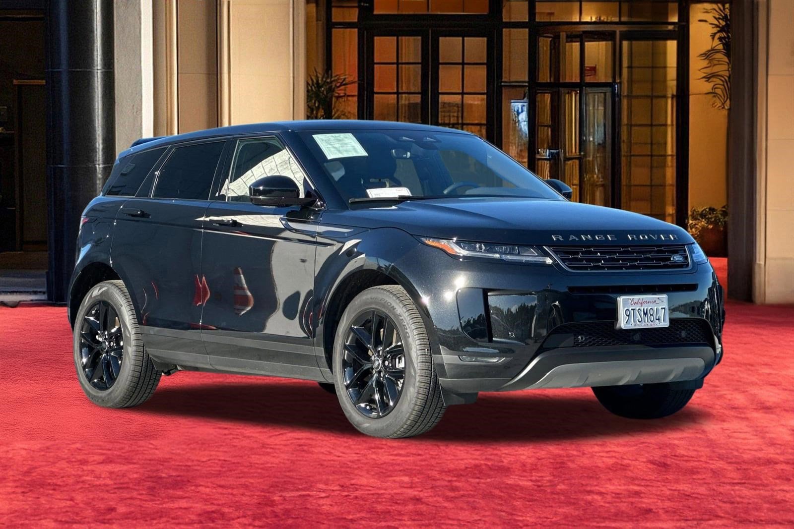 2026 Land Rover Range Rover Evoque Core S photo 5