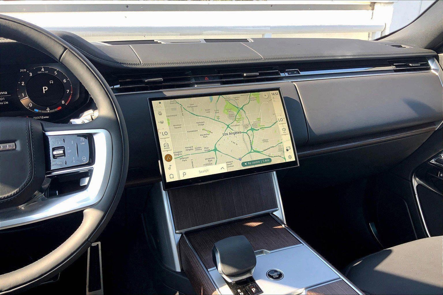 2025 Land Rover Range Rover SE - Photo 11