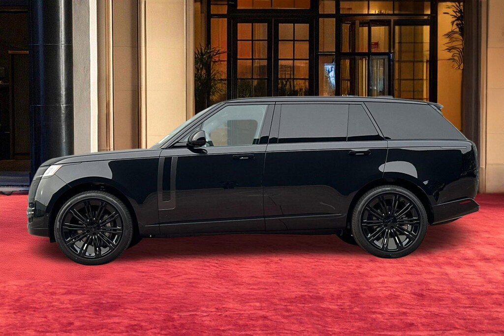 New 2026 Land Rover Range Rover SE P400 SE LWB 7 Seat