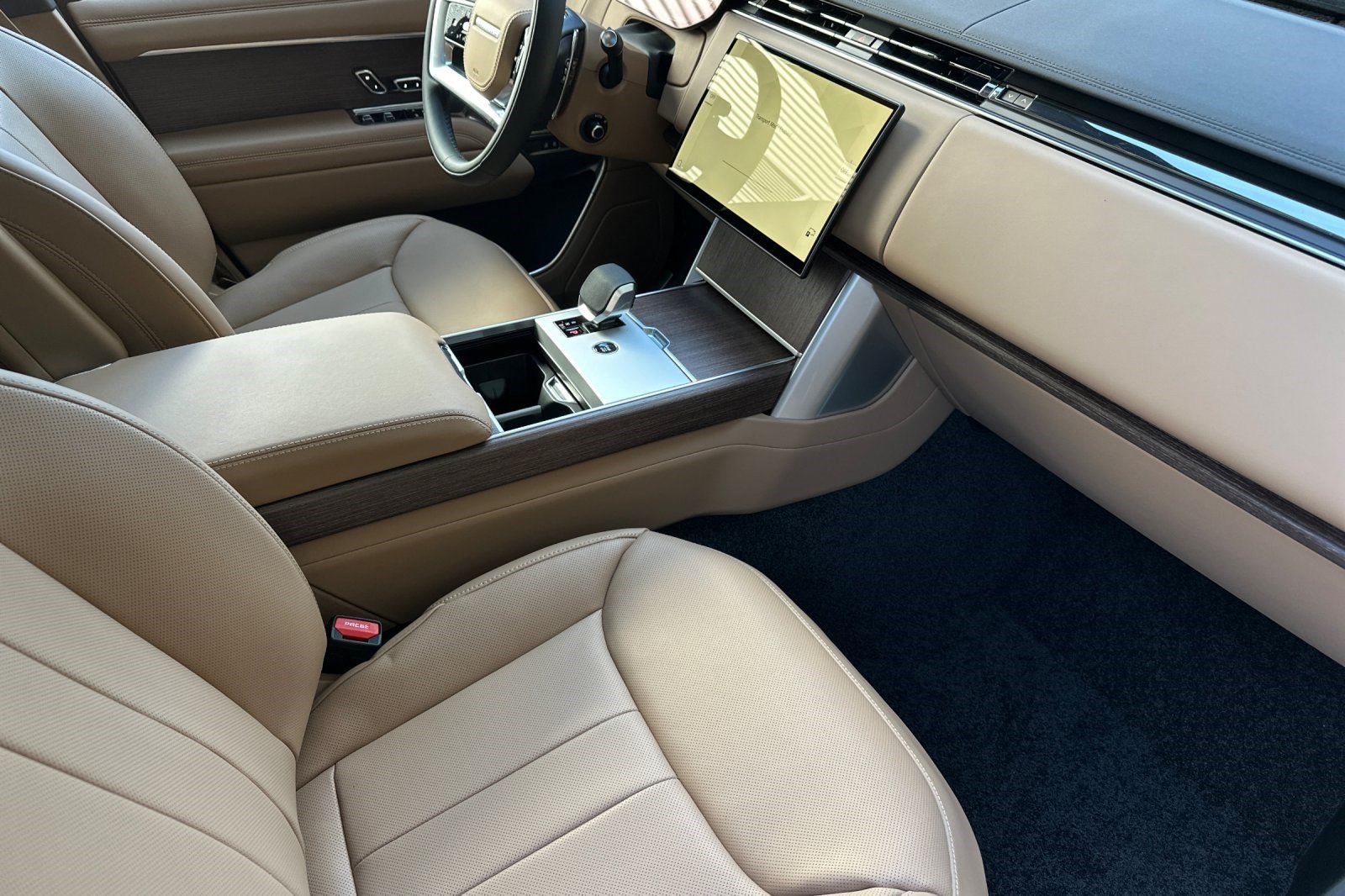 2026 Land Rover Range Rover SE - Photo 26
