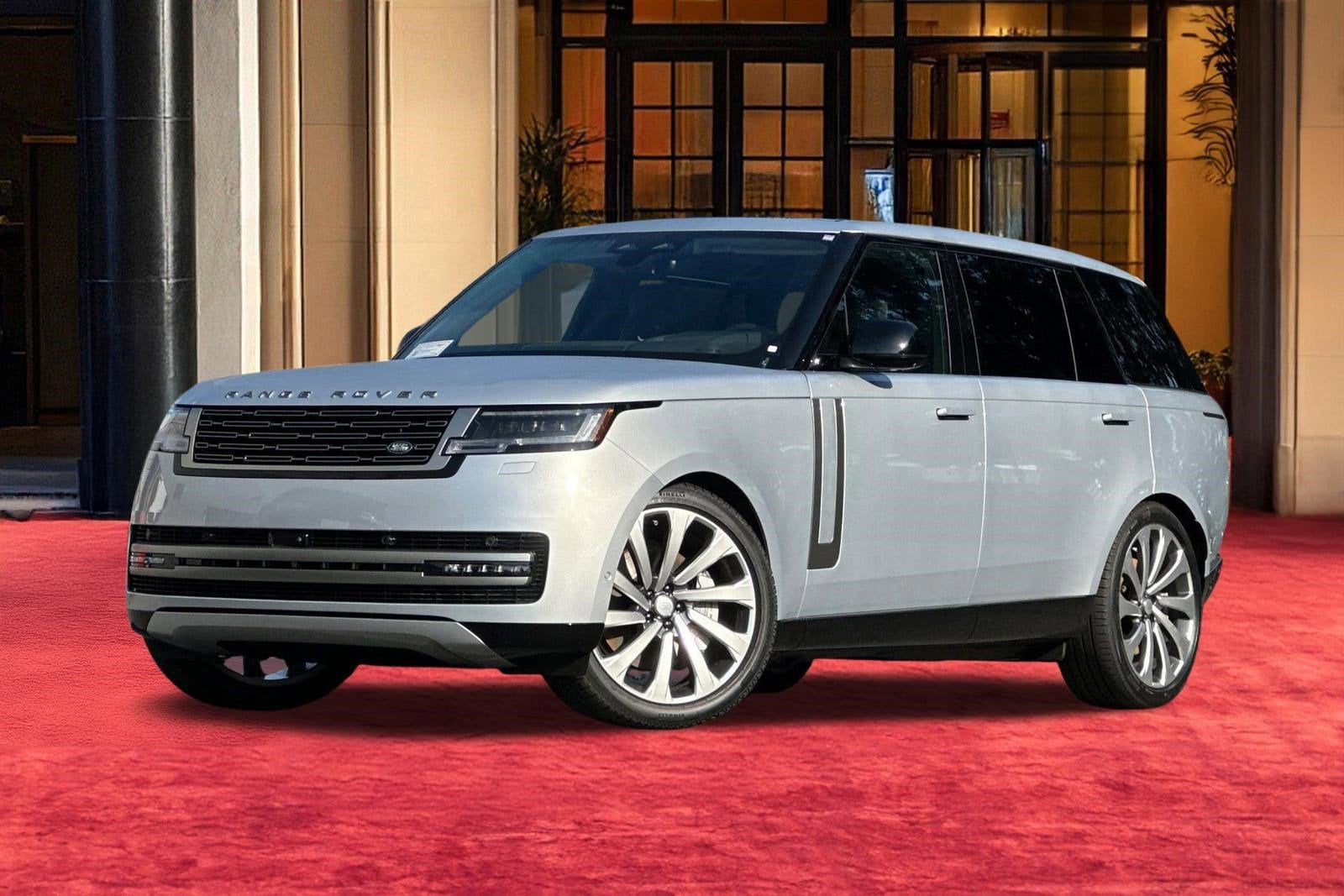 2025 Land Rover Range Rover 4.4 SE LWB 7's photo