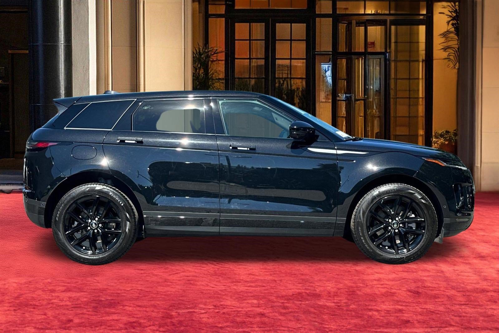 2026 Land Rover Range Rover Evoque Core S photo 6