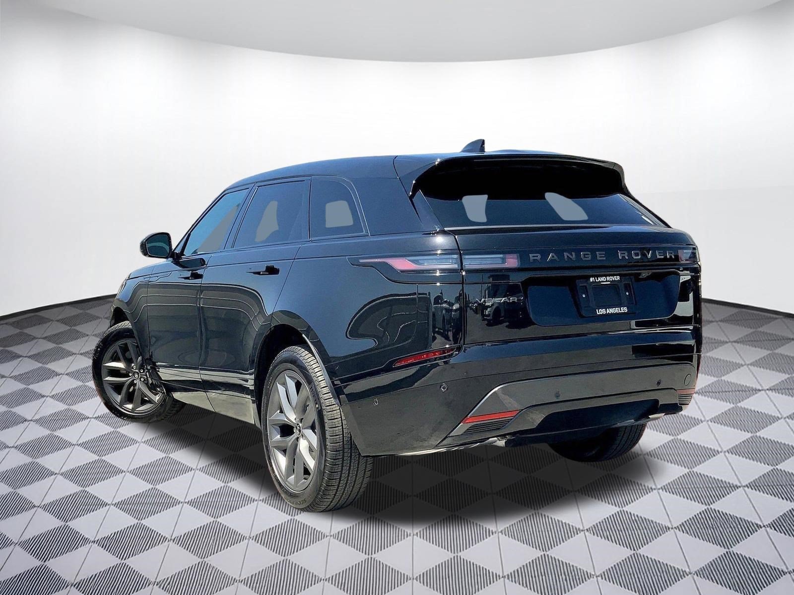 Range Rover Velar Dynamic SE P250 Dynamic SE *Ltd Avail*