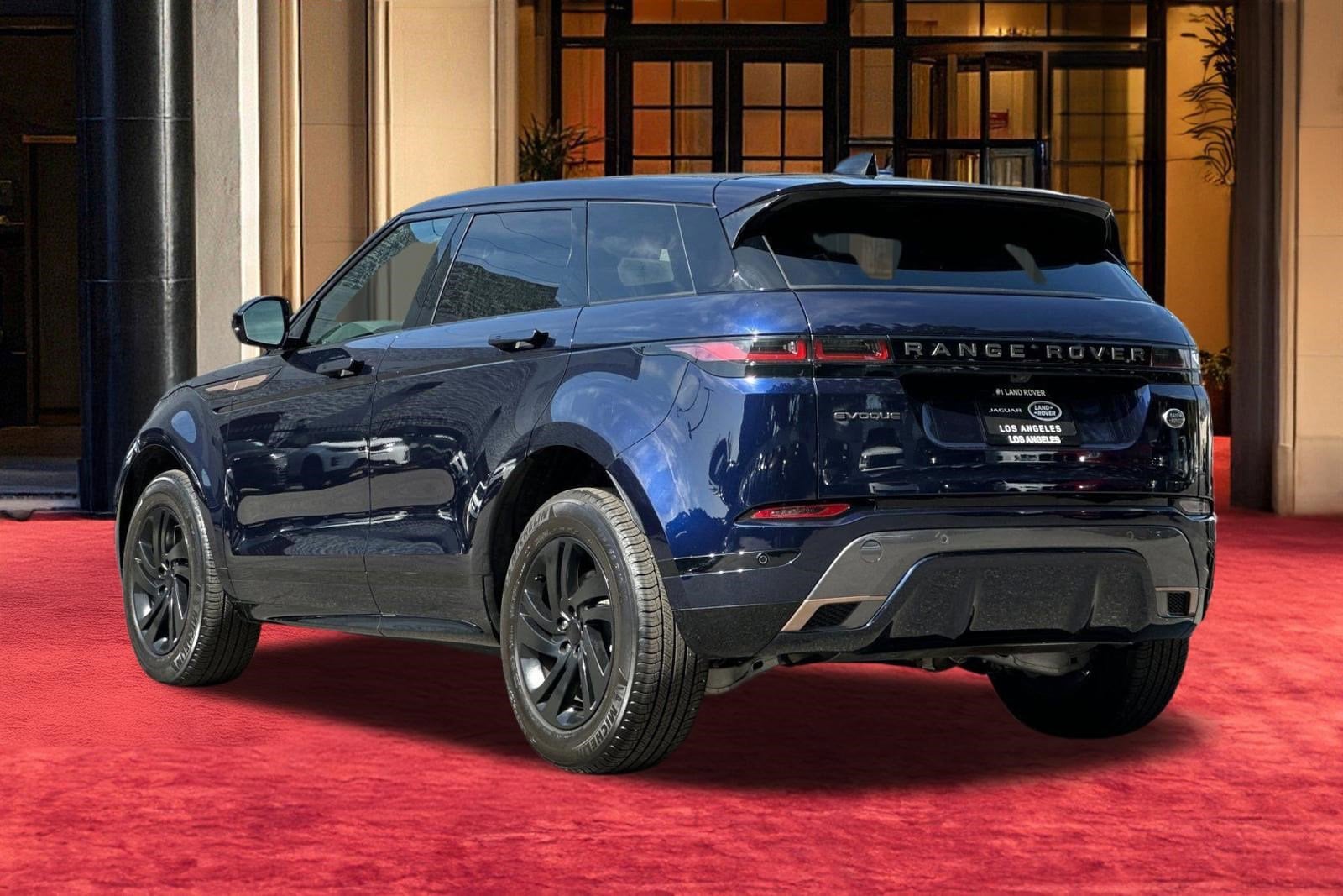 2022 Land Rover Range Rover Evoque R-Dynamic S photo 2