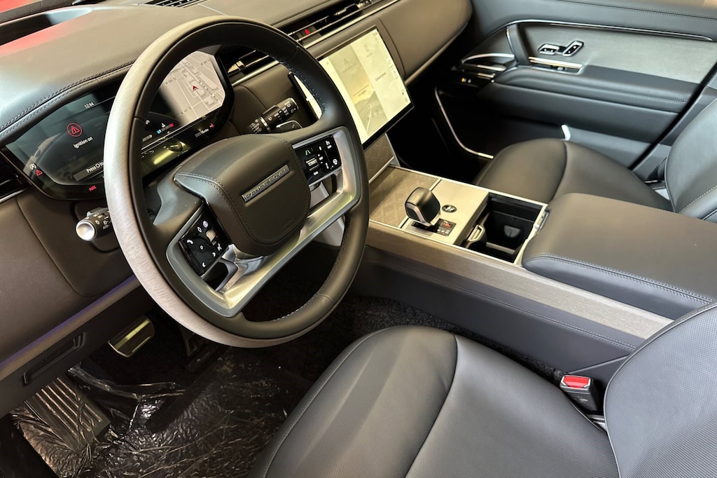 New 2026 Land Rover Range Rover SV P615 SV LWB
