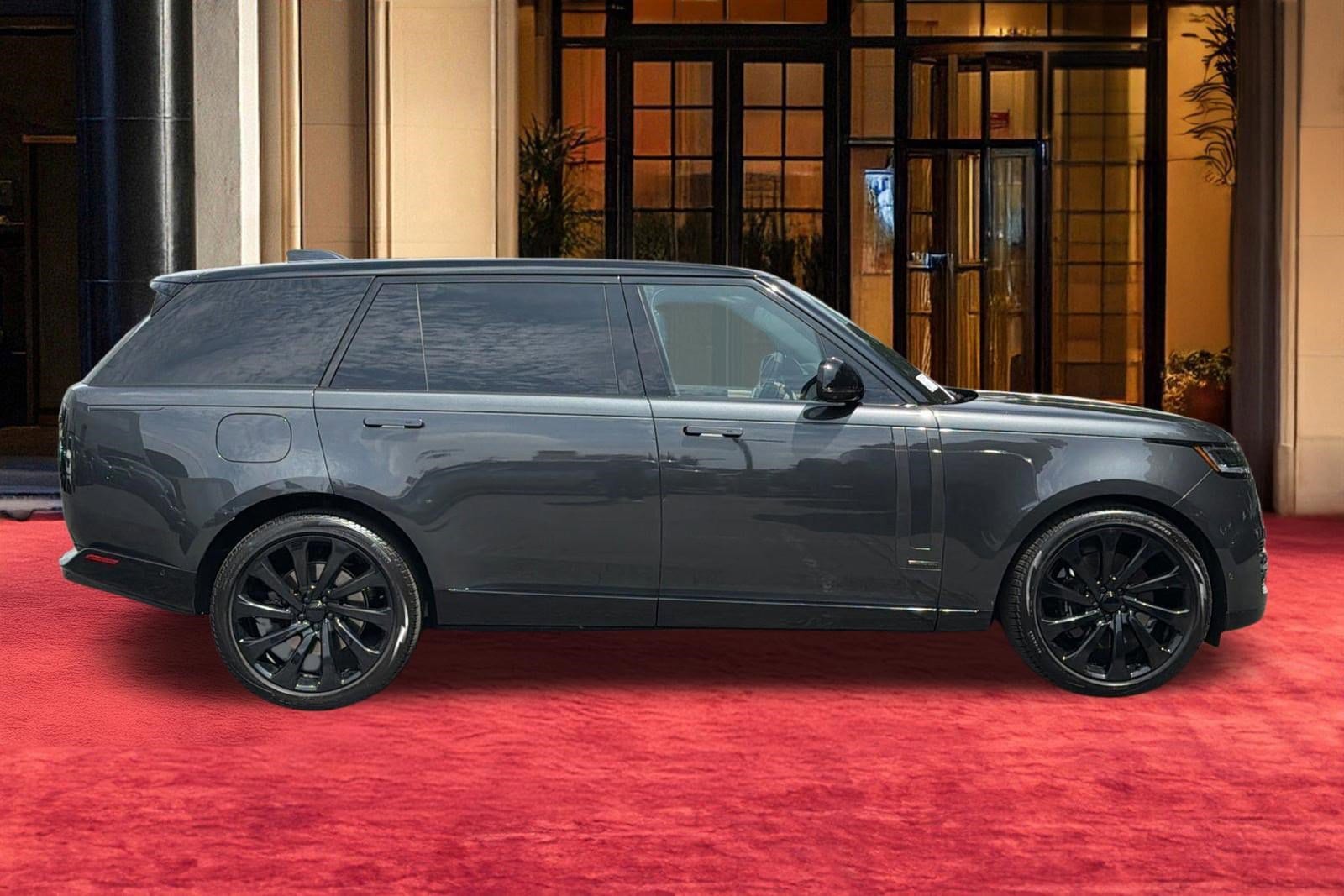 2024 Land Rover Range Rover Autobiography photo 6