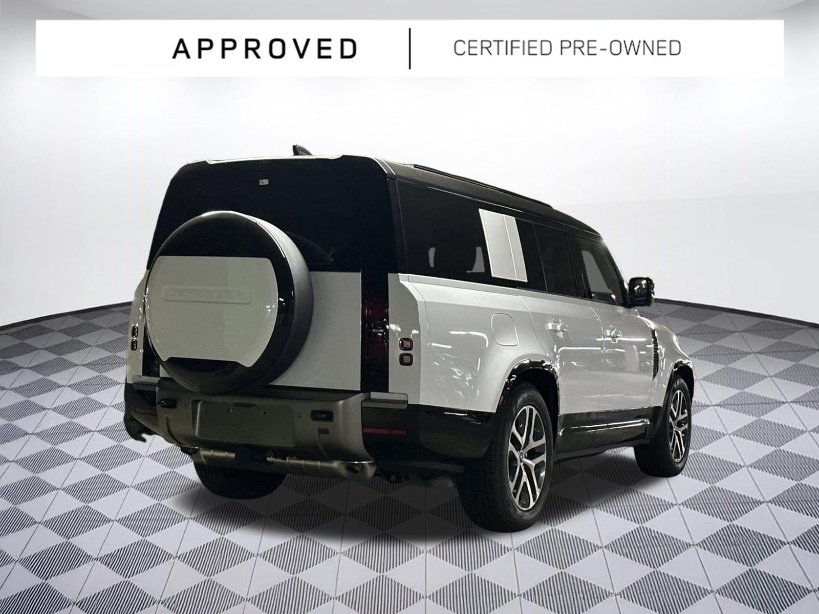 2025 Land Rover Defender X-Dynamic SE - Photo 8