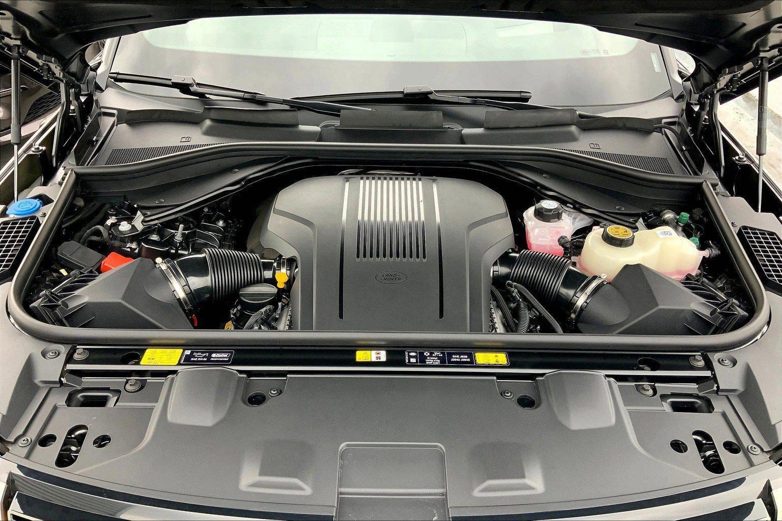 2025 Land Rover Range Rover SE - Photo 15