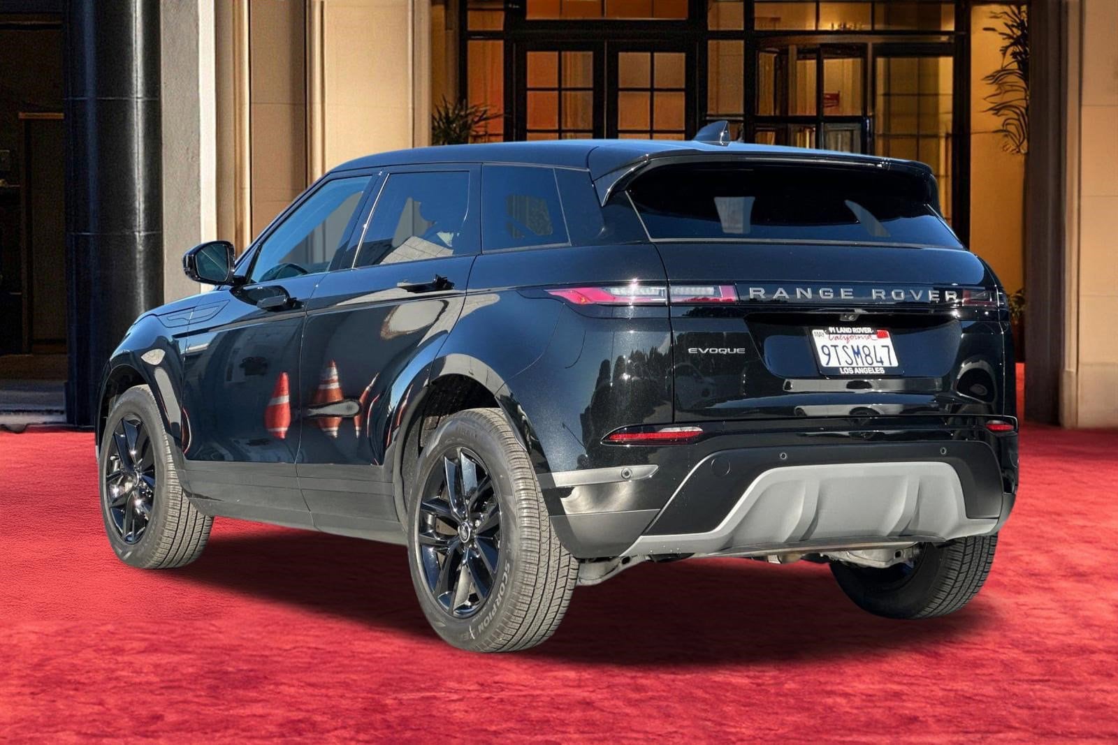 2026 Land Rover Range Rover Evoque Core S photo 2