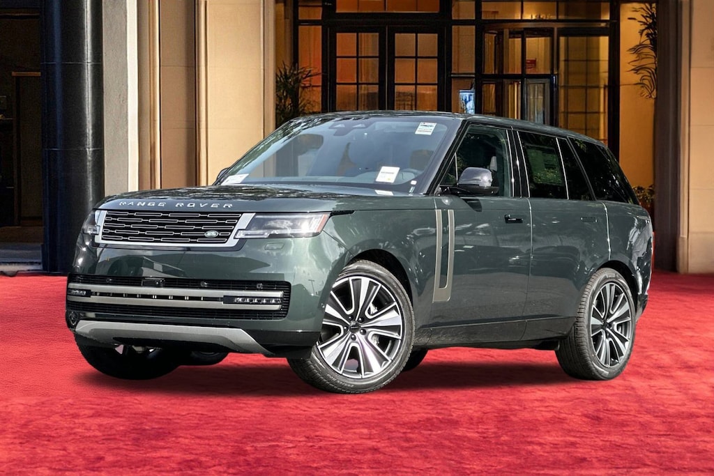New 2026 Land Rover Range Rover P400 SE SUV