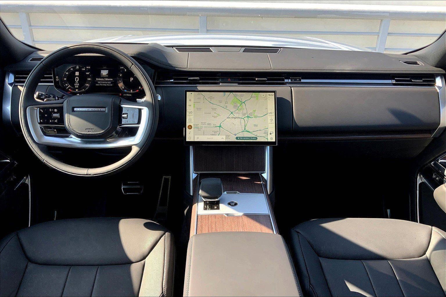 2025 Land Rover Range Rover SE - Photo 7