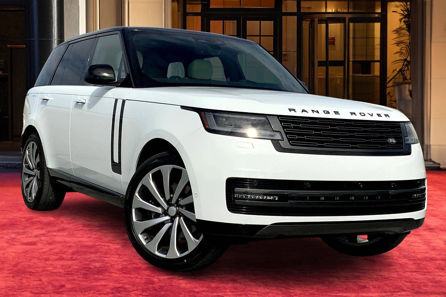 2025 Land Rover Range Rover SE - Photo 13