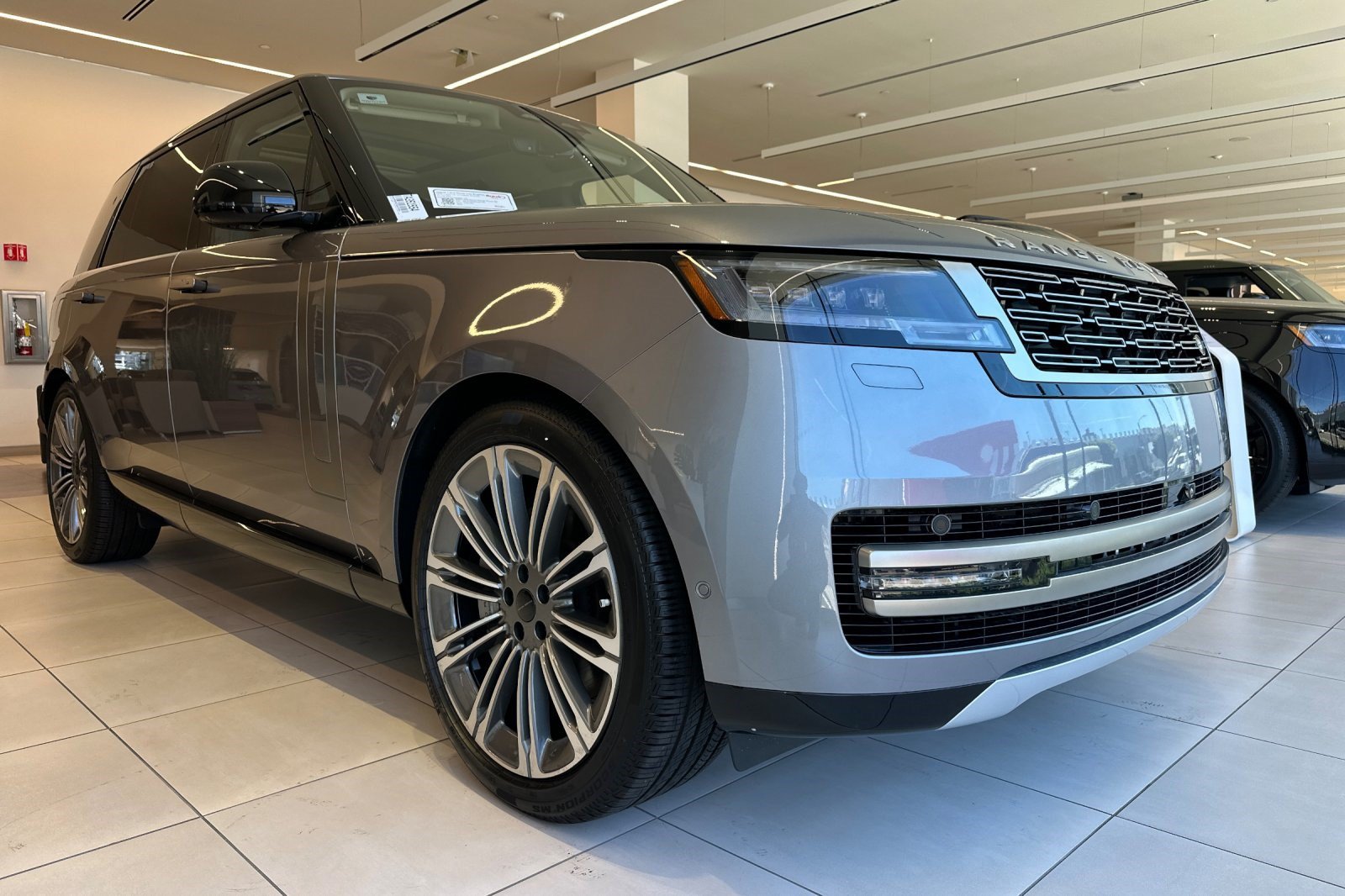 2026 Land Rover Range Rover SE - Photo 7