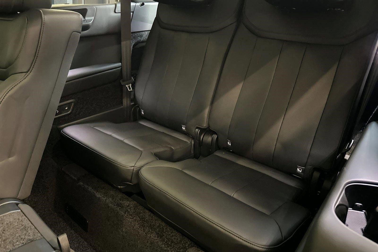 2025 Land Rover Range Rover SE - Photo 28