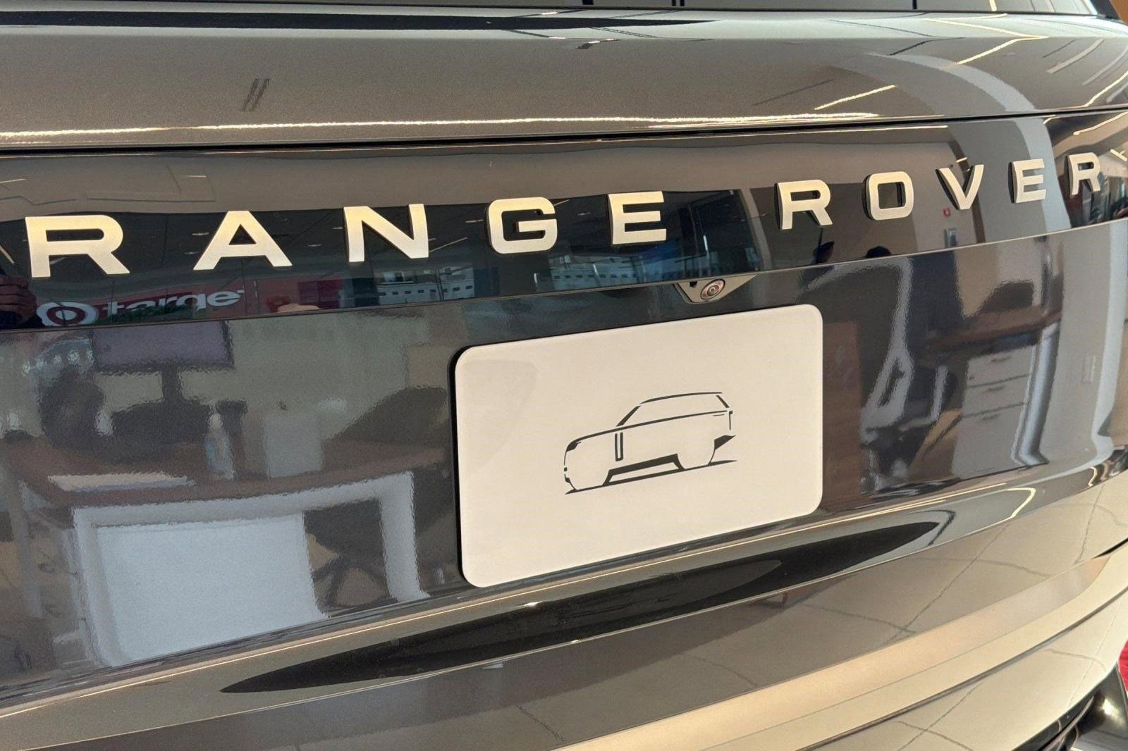2025 Land Rover Range Rover SE - Photo 18