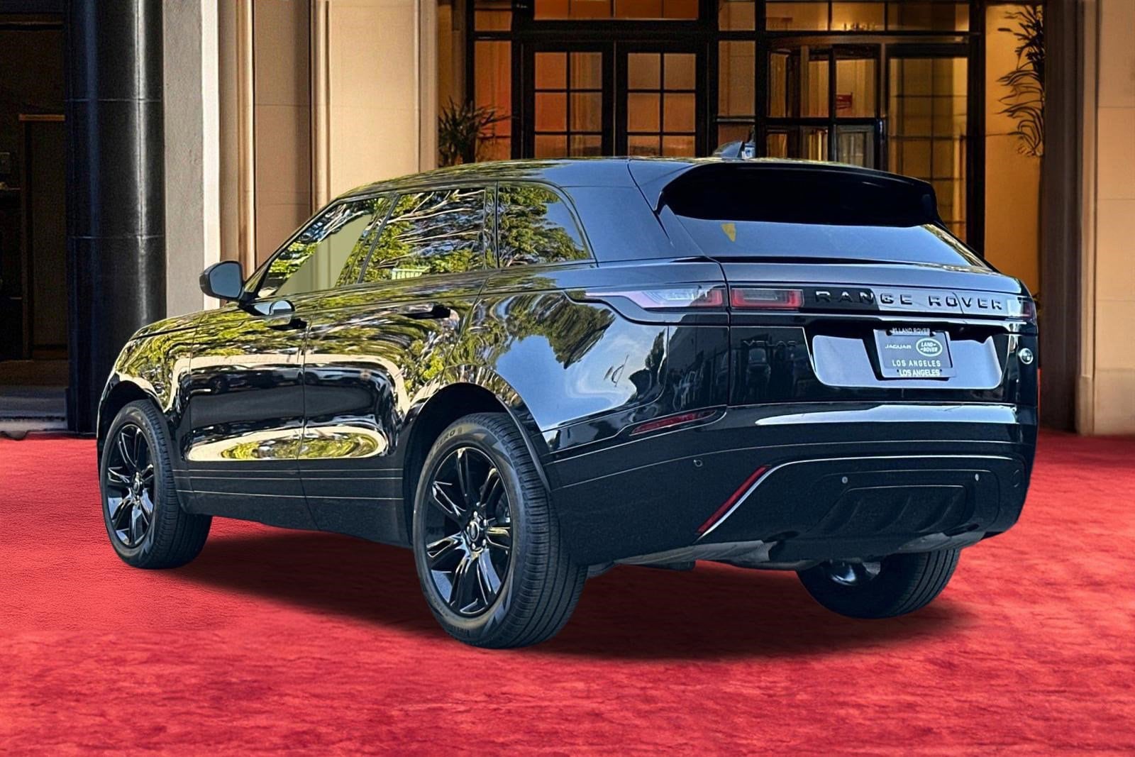 2023 Land Rover Range Rover Velar R-Dynamic S photo 2