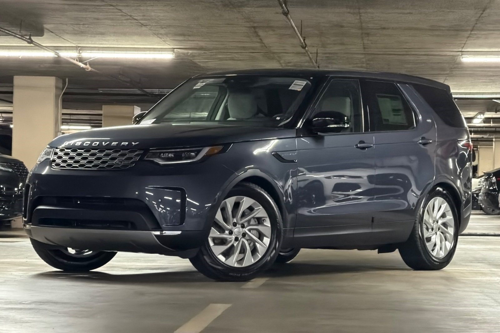 2026 Land Rover Discovery