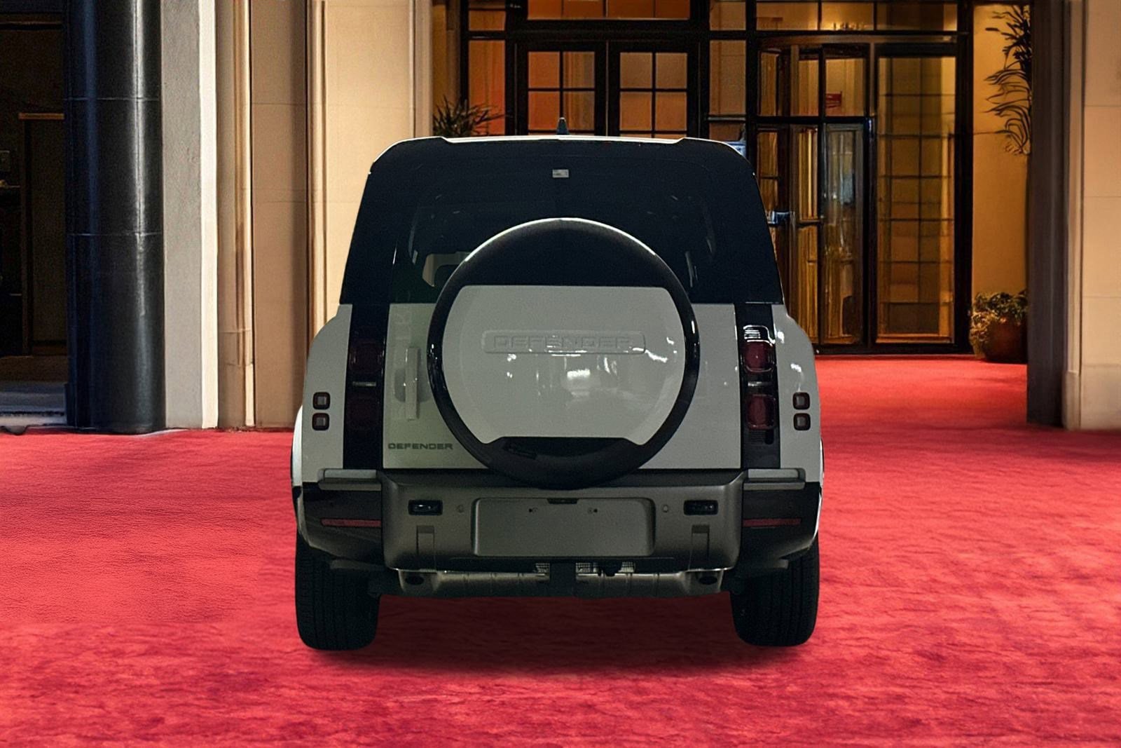 2025 Land Rover Defender X-Dynamic SE - Photo 11