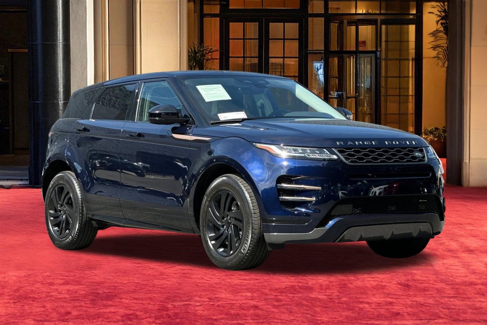 2022 Land Rover Range Rover Evoque R-Dynamic S photo 5