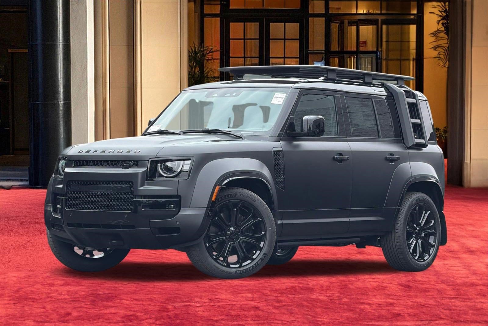 2026 Land Rover Defender 110 OCTA P635's photo